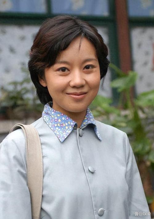 新澳800图库最新版本和闫妮送外卖被偶遇与闫妮的视频